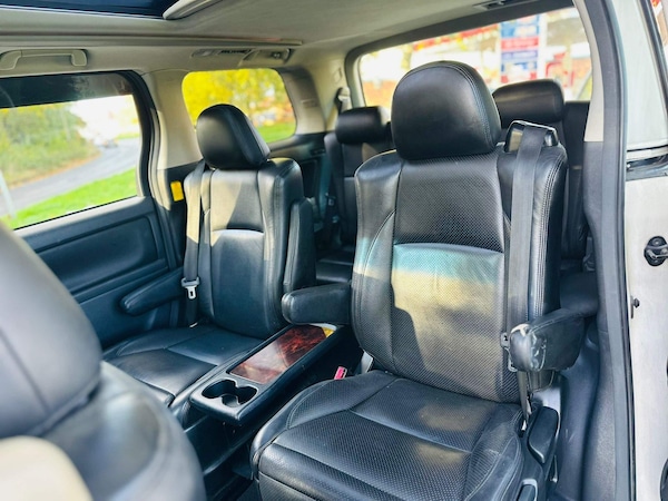 Used Toyota Vellfire 2014 for sale - 72834063: Photo 18