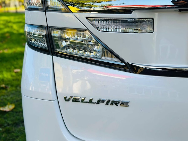 Used Toyota Vellfire 2014 for sale - 72834063: Photo 21