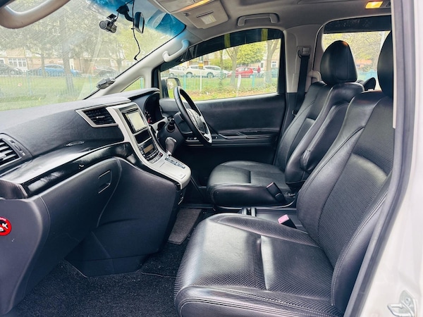 Used Toyota Vellfire 2014 for sale - 72834063: Photo 24