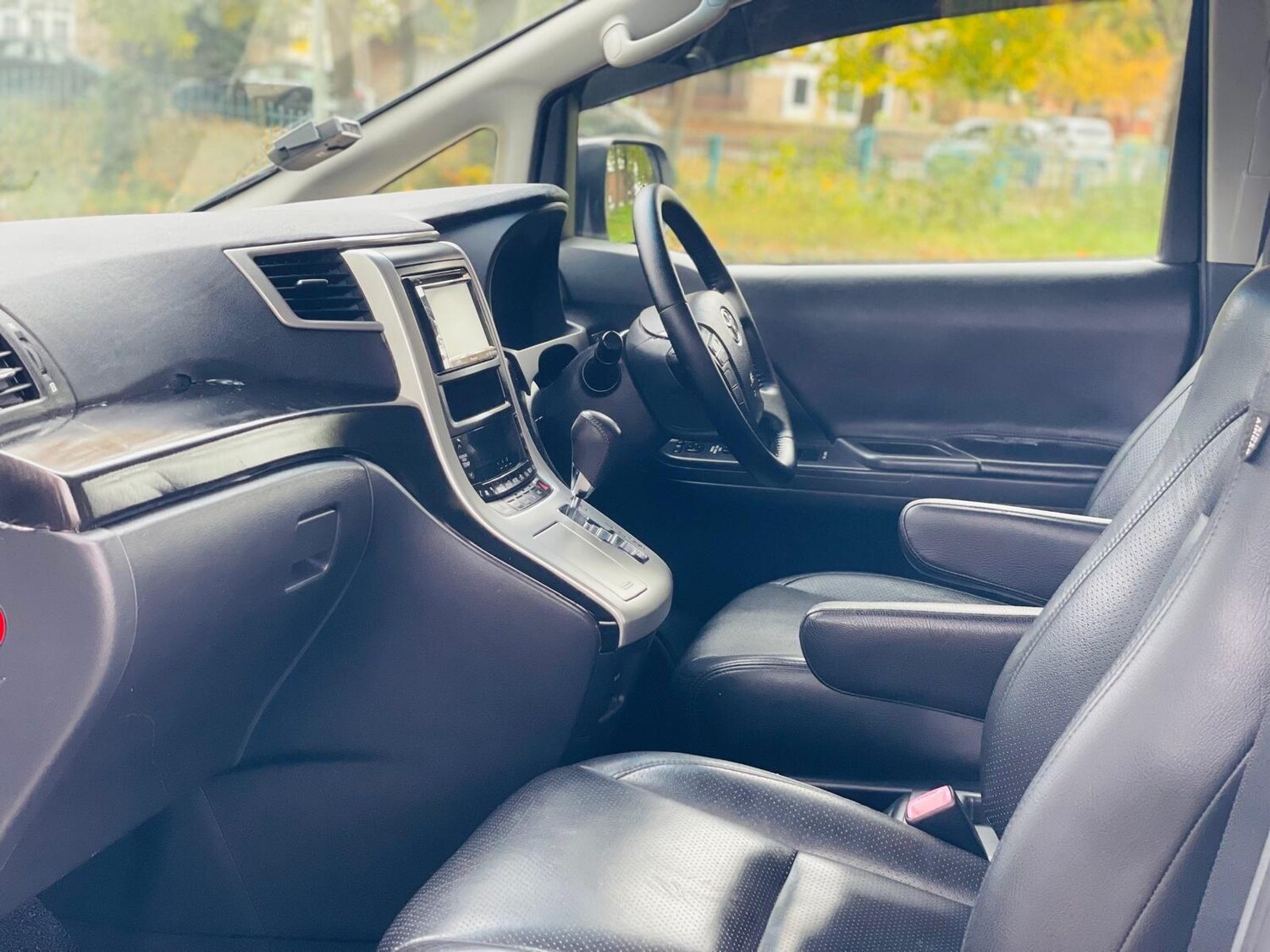 Used Toyota Vellfire 2014 for sale - 72834063: Photo 51