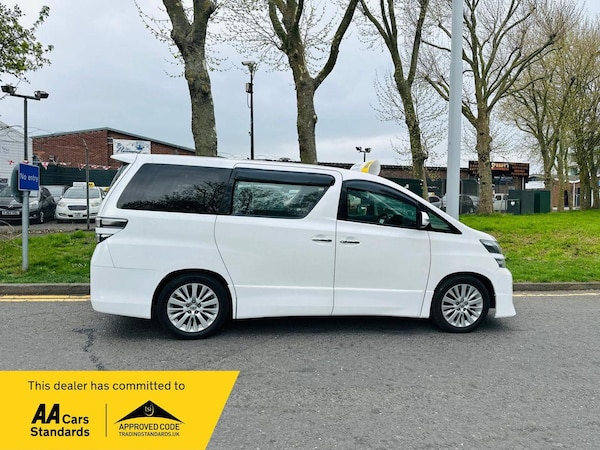 Used Toyota Vellfire 2014 for sale - 72834063: Photo 5