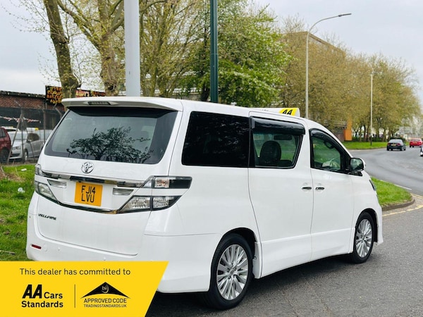 Used Toyota Vellfire 2014 for sale - 72834063: Photo 9