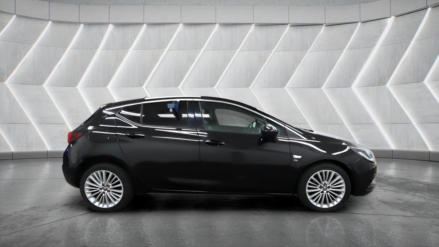 Used Vauxhall Astra 2018 for sale - 77637893: Photo 3