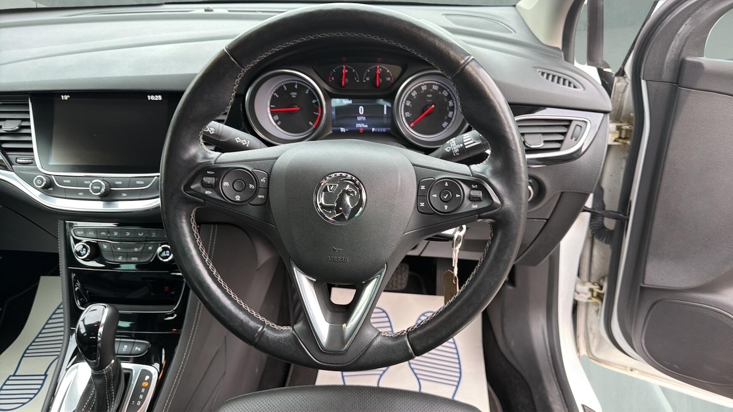 Used Vauxhall Astra 2018 for sale - 77637893: Photo 8