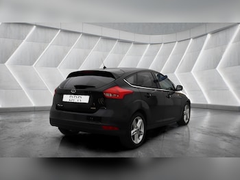 Used Ford Focus 2017 for sale - 79387816: Photo