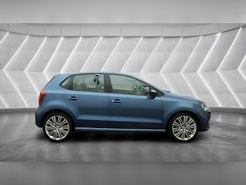 Used Volkswagen Polo 2017 for sale - 78763296: Photo
