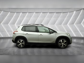 Used Peugeot 2008 2017 for sale - 79348767: Photo