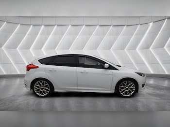 Used Ford Focus 2017 for sale - 79157994: Photo