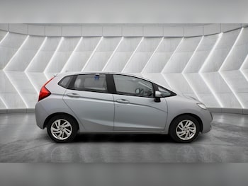 Used Honda Jazz 2015 for sale - 77524216: Photo