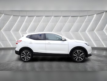 Used Nissan Qashqai 2016 for sale - 78100135: Photo