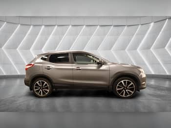 Used Nissan Qashqai 2017 for sale - 79860645: Photo