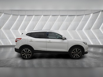 Used Nissan Qashqai 2016 for sale - 79387365: Photo