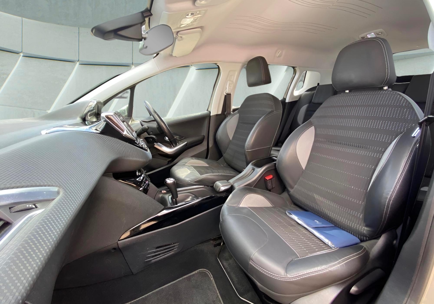 Used Peugeot 2008 2015 for sale - 77524357: Photo 10