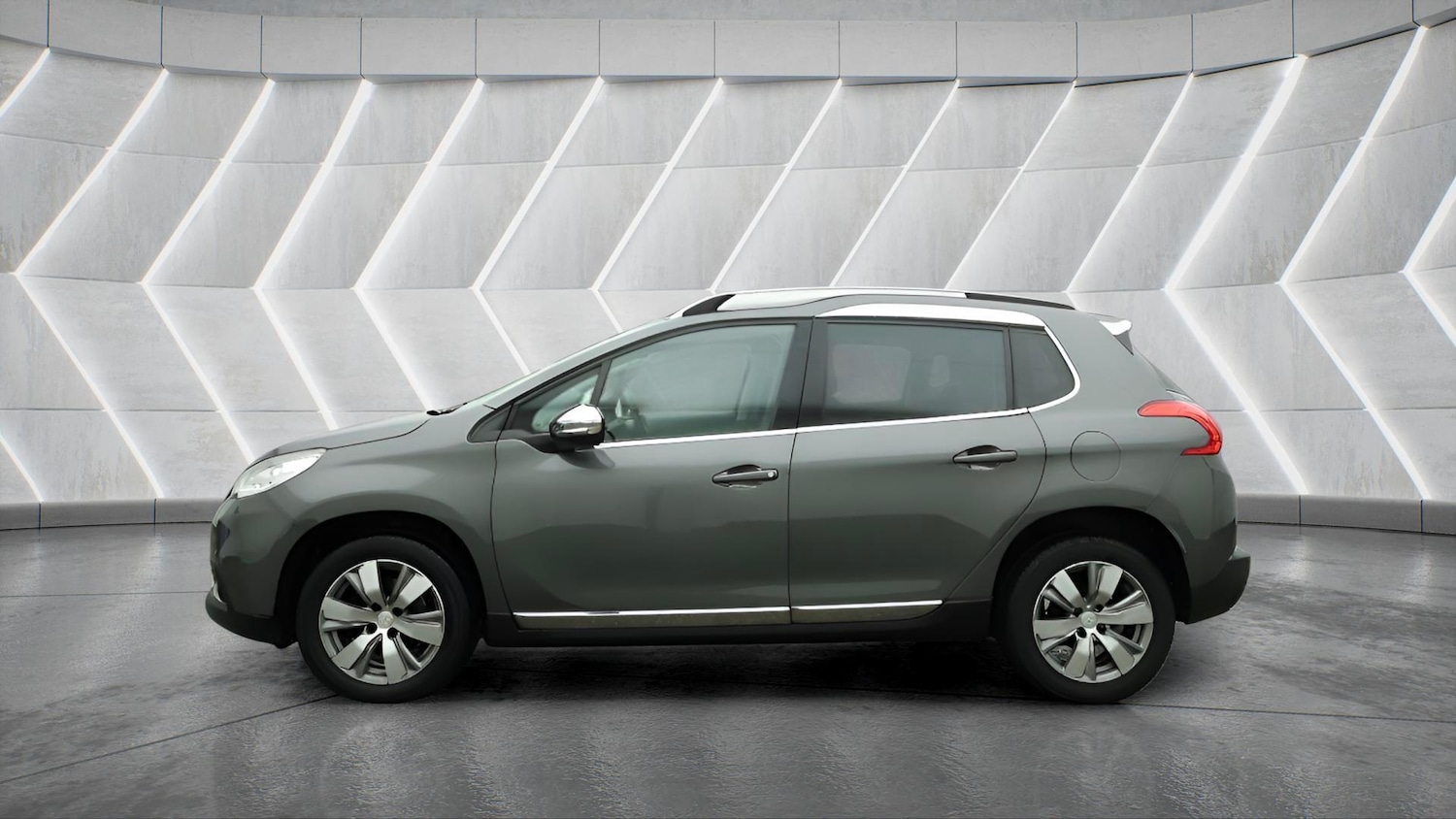 Used Peugeot 2008 2015 for sale - 77524357: Photo 6