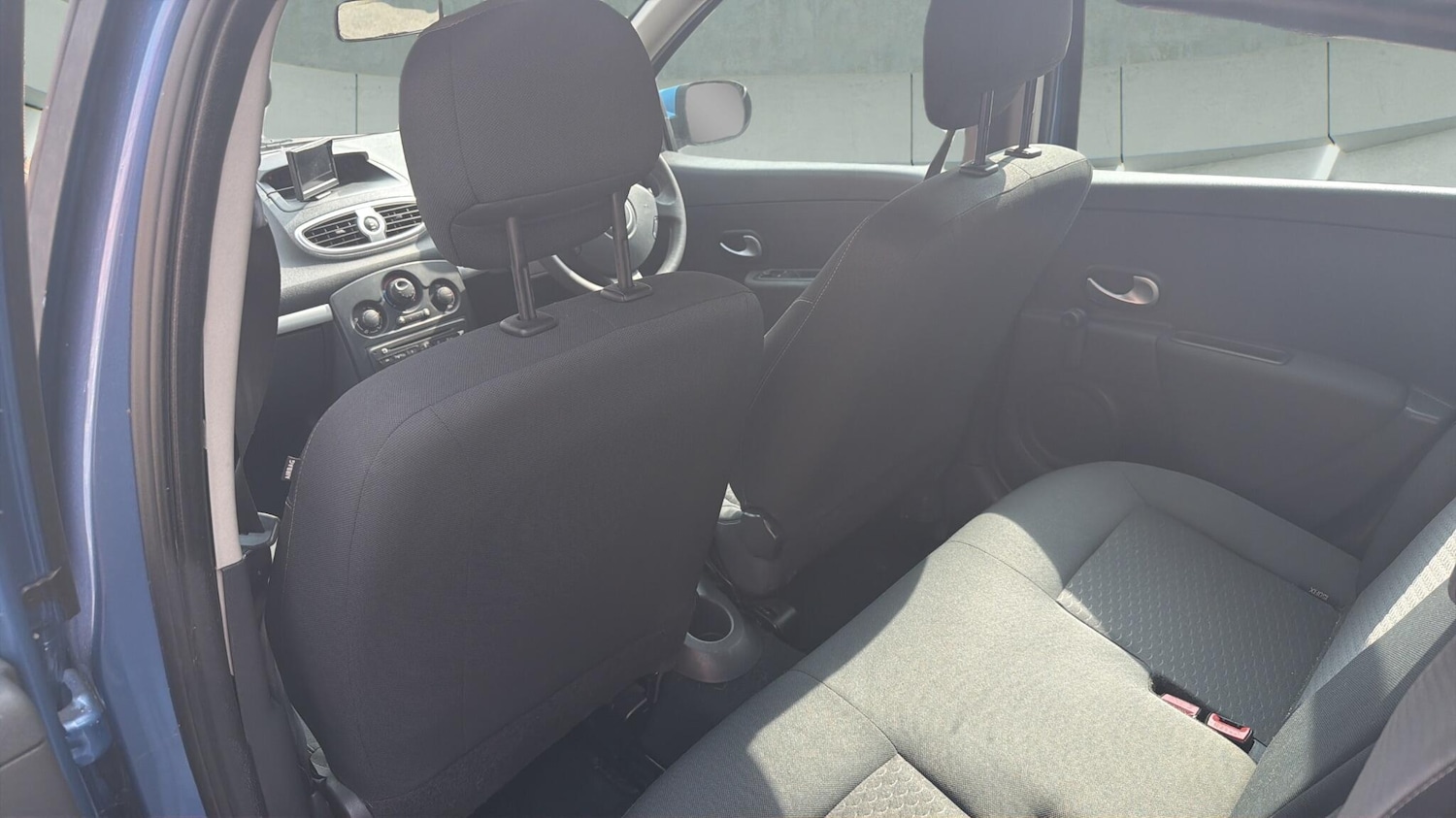 Used Renault Clio for sale - 77993636: Photo 17