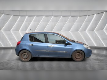 Used Renault Clio 2009 for sale - 77993636: Photo