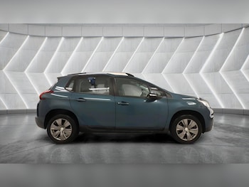 Used Peugeot 2008 2018 for sale - 77839647: Photo