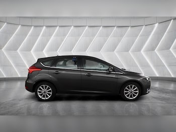 Used Ford Focus 2017 for sale - 79496643: Photo