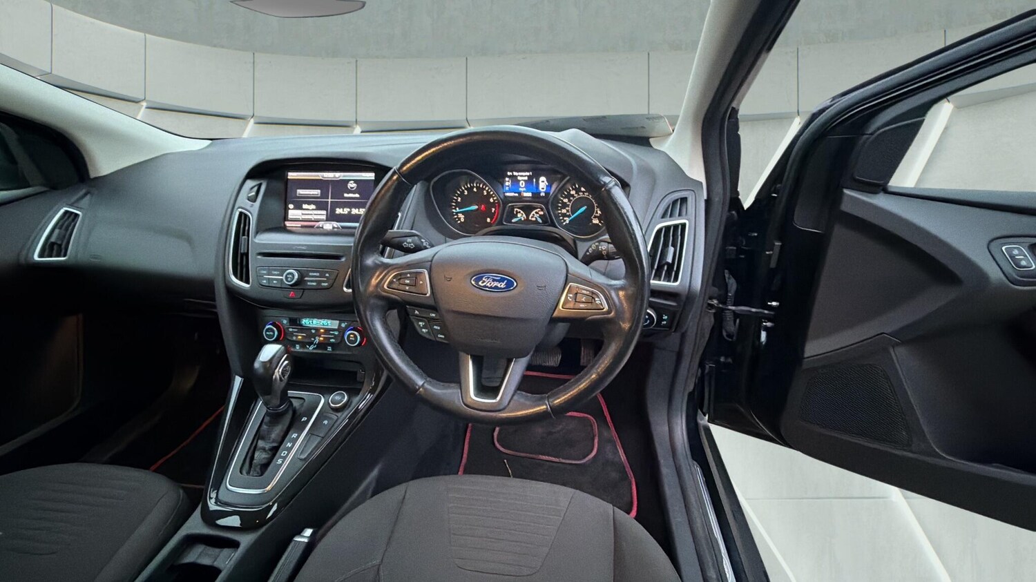 Used Ford Focus 2016 for sale - 78058759: Photo 11