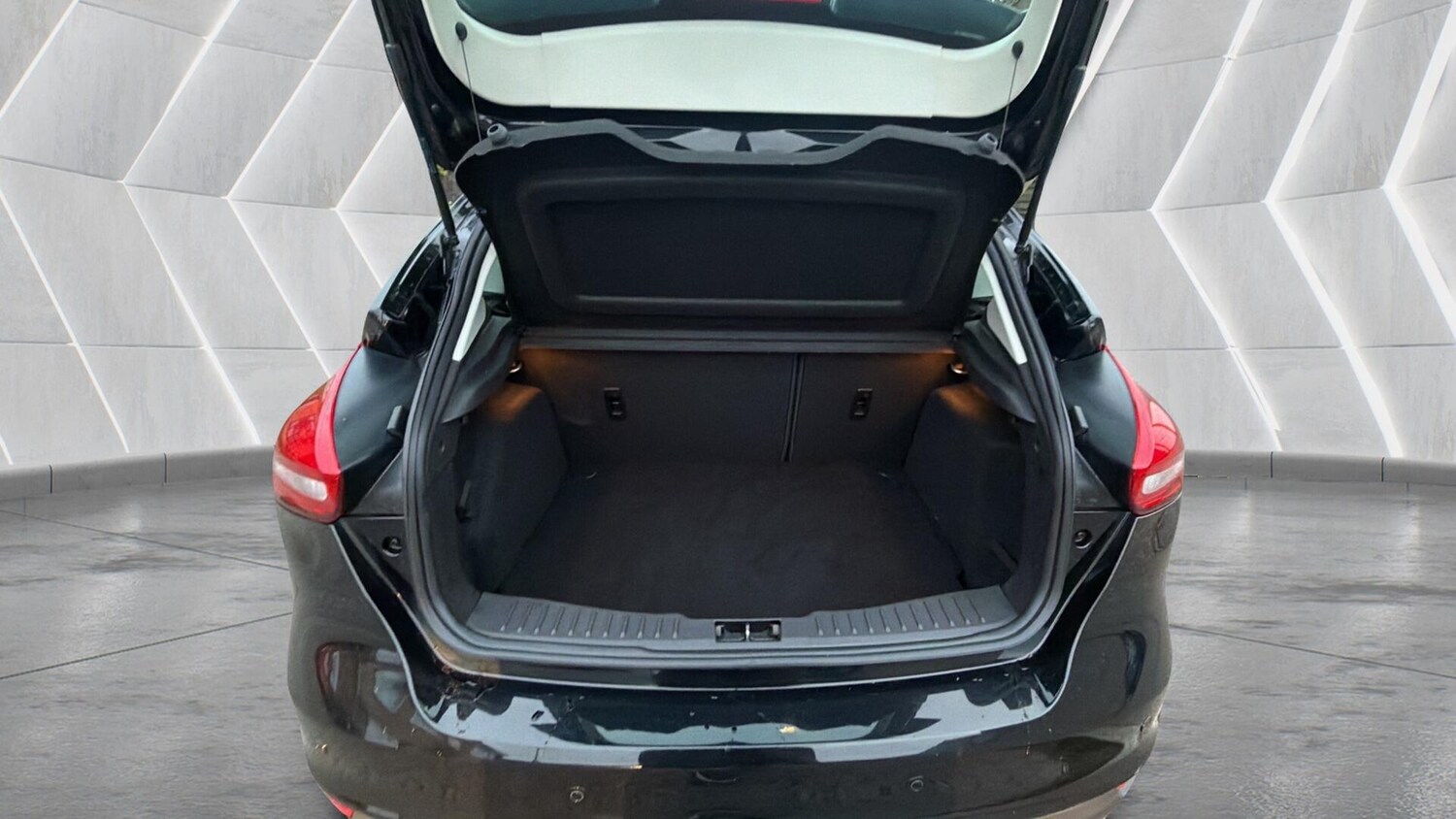 Used Ford Focus 2016 for sale - 78058759: Photo 15