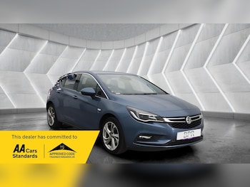 Used Vauxhall Astra 2017 for sale - 79248601: Photo