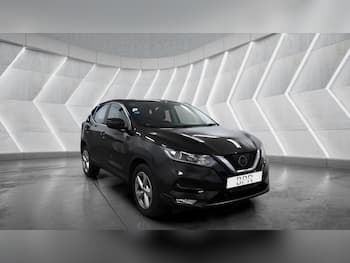 Used Nissan Qashqai 2017 for sale - 79677520: Photo