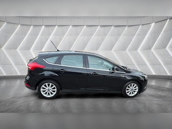 Used Ford Focus 2016 for sale - 77799419: Photo