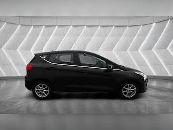 Used Ford Fiesta 2018 for sale - 79621560: Photo