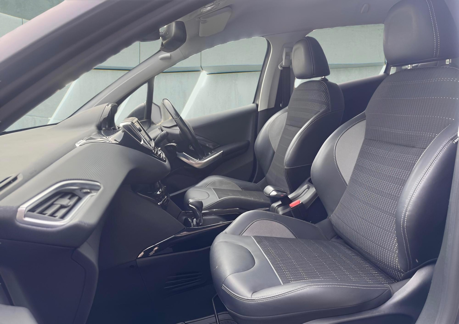 Used Peugeot 2008 2015 for sale - 78141417: Photo 9