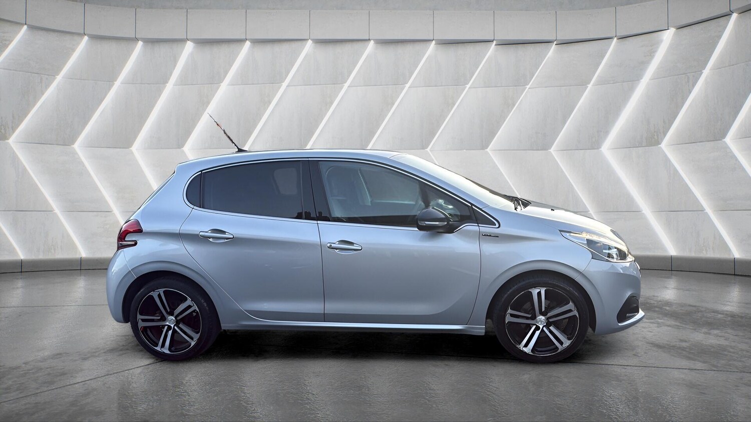 Used Peugeot 208 2018 for sale - 77524053: Photo 12