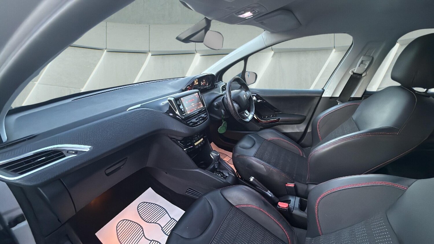 Used Peugeot 208 2018 for sale - 77524053: Photo 15