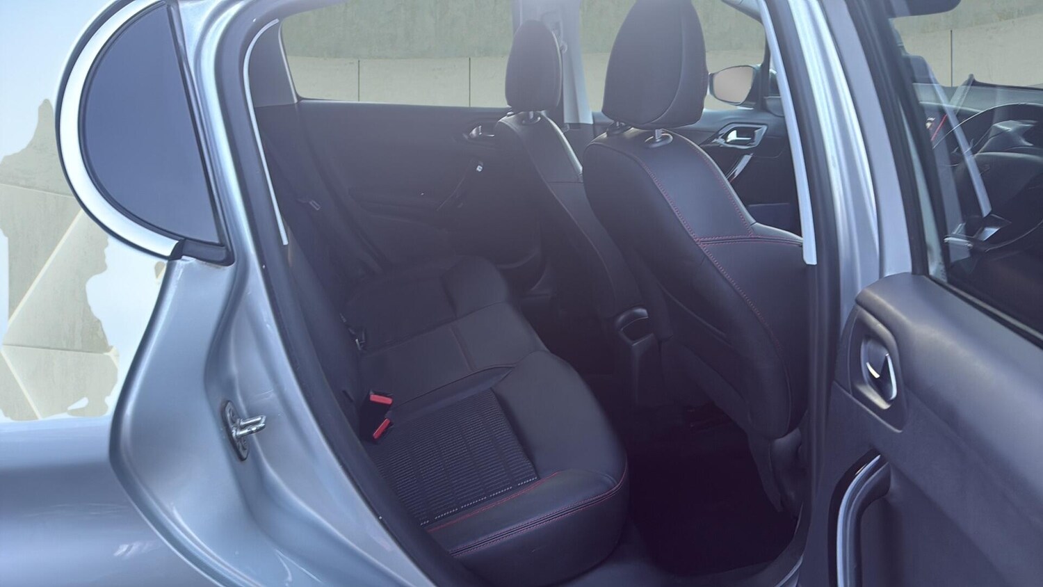 Used Peugeot 208 2018 for sale - 77524053: Photo 17