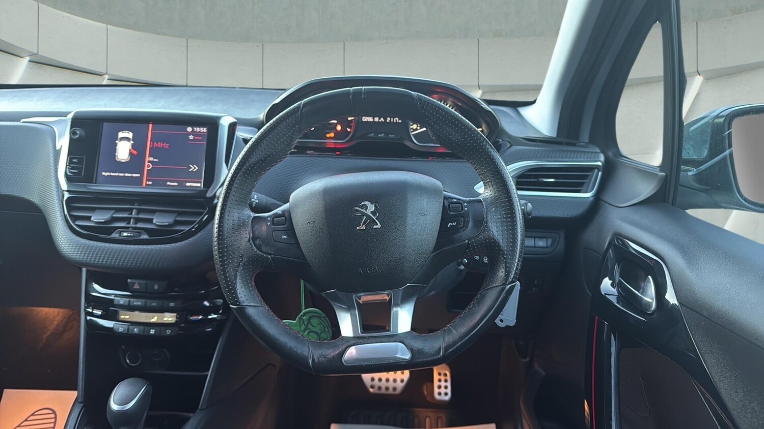 Used Peugeot 208 2018 for sale - 77524053: Photo 18