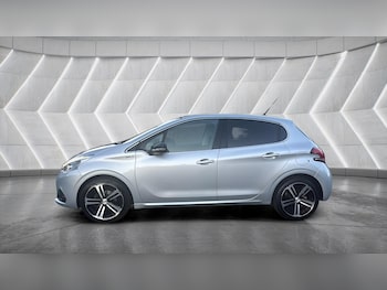 Used Peugeot 208 2018 for sale - 77524053: Photo