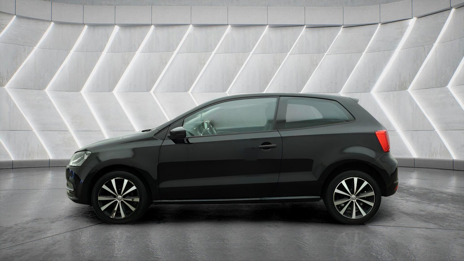 Used Volkswagen Polo 2015 for sale - 77586049: Photo 6