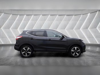 Used Nissan Qashqai 2017 for sale - 79495905: Photo