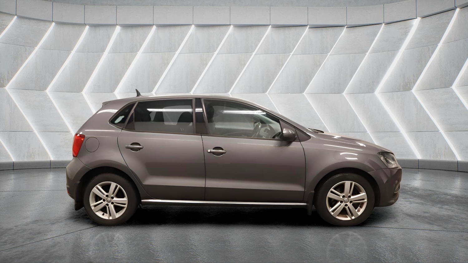 Used Volkswagen Polo 2017 for sale - 77523635: Photo 3