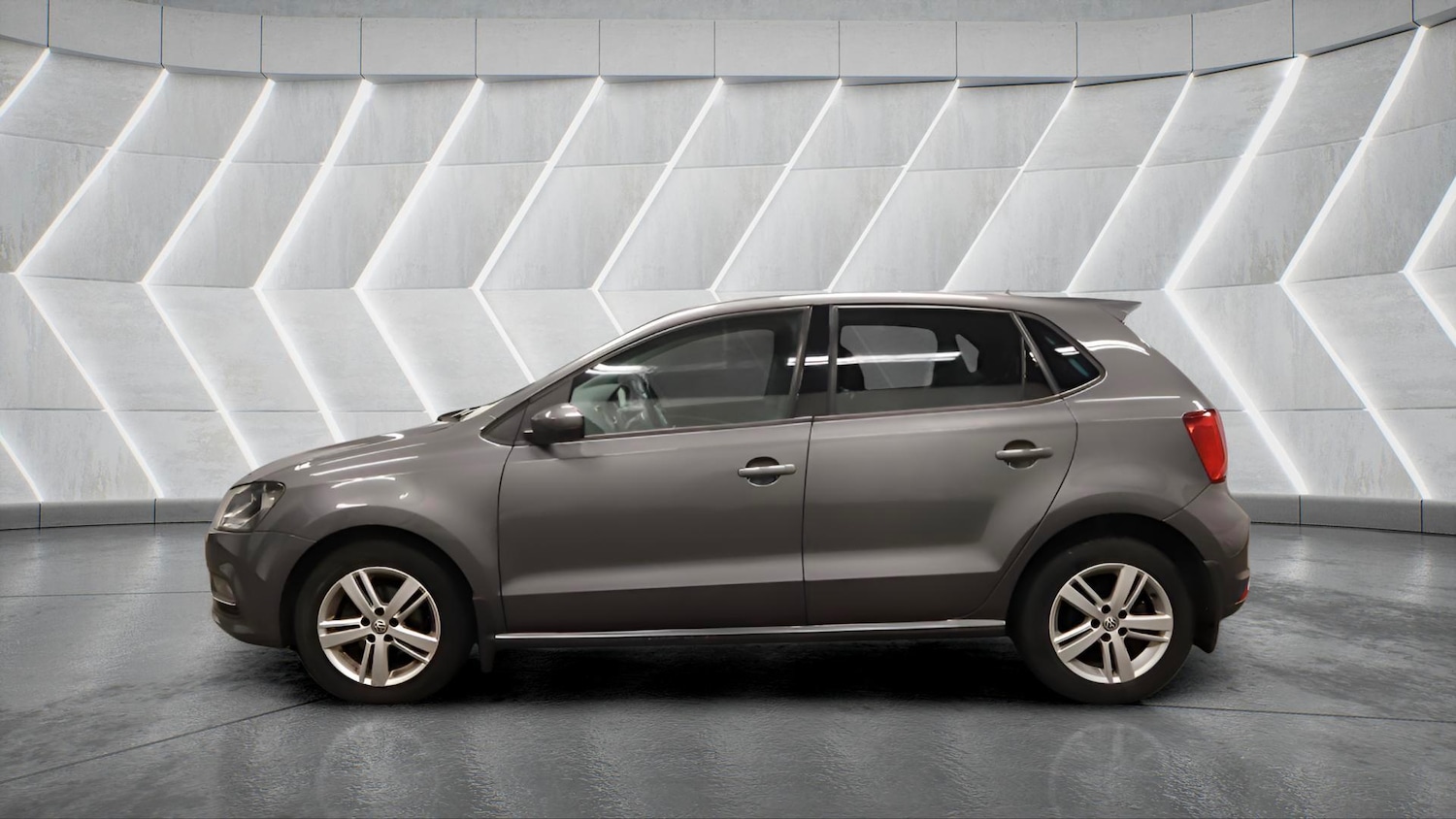 Used Volkswagen Polo 2017 for sale - 77523635: Photo 6