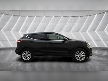 Used Nissan Qashqai 2017 for sale - 78855070: Photo