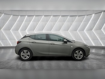 Used Vauxhall Astra 2016 for sale - 79426432: Photo