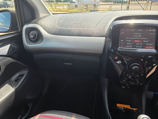 Used Peugeot 108 2015 for sale - 75534419: Photo 11