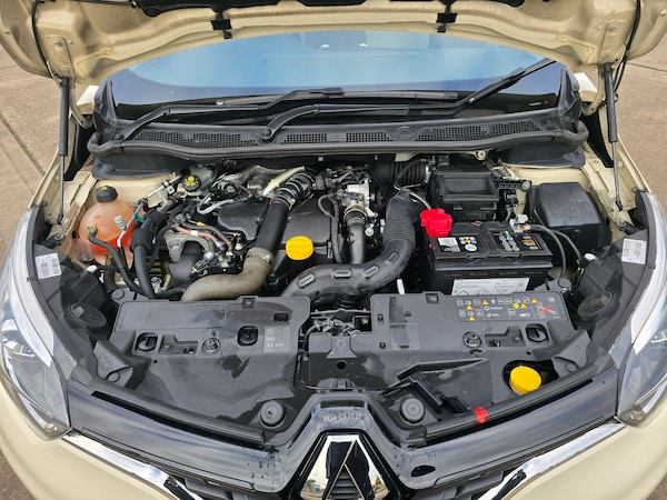 Used Renault Captur 2018 for sale - 76297389: Photo 10