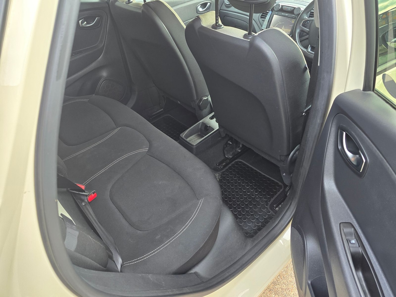 Used Renault Captur 2018 for sale - 76297389: Photo 16