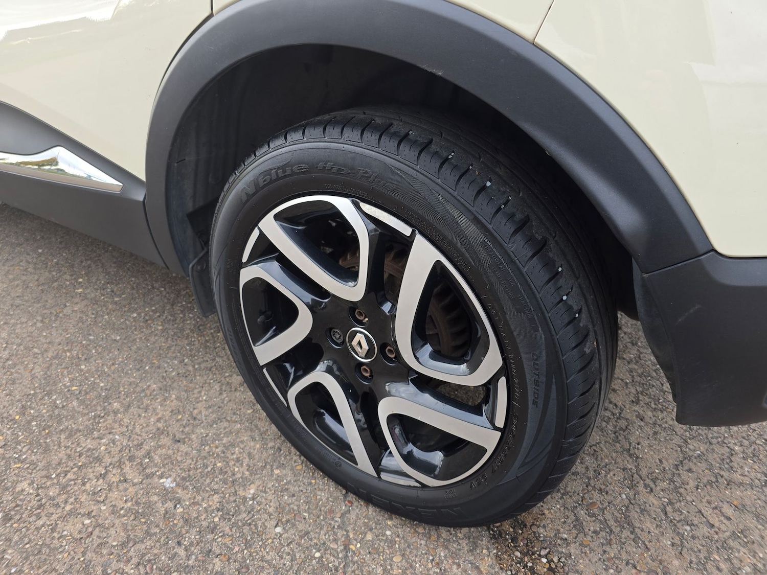 Used Renault Captur 2018 for sale - 76297389: Photo 23