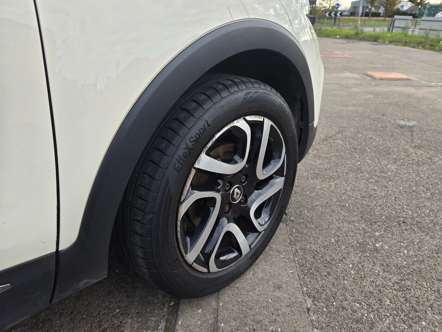 Used Renault Captur 2018 for sale - 76297389: Photo 25