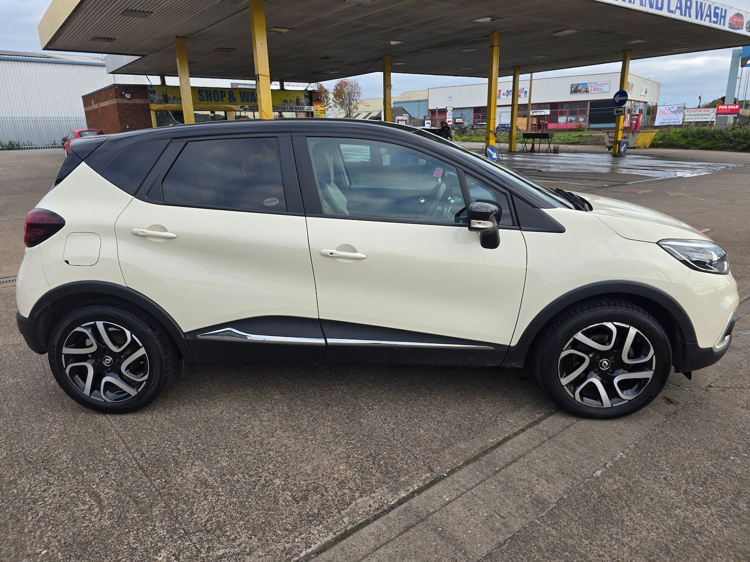 Used Renault Captur 2018 for sale - 76297389: Photo 3