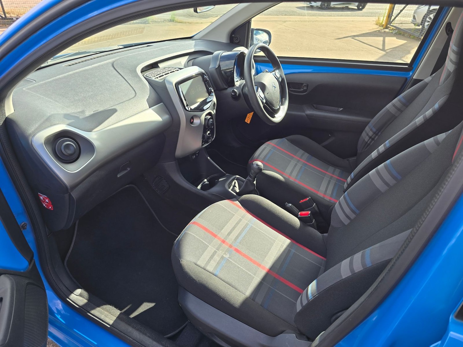 Used Peugeot 108 2016 for sale - 76795001: Photo 18