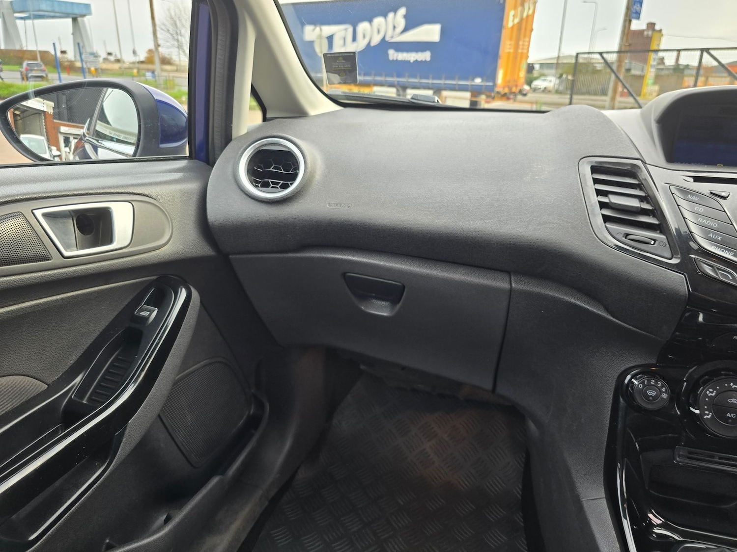 Used Ford Fiesta 2017 for sale - 76539740: Photo 13