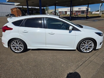 Used Ford Focus 2015 for sale - 75943493: Photo