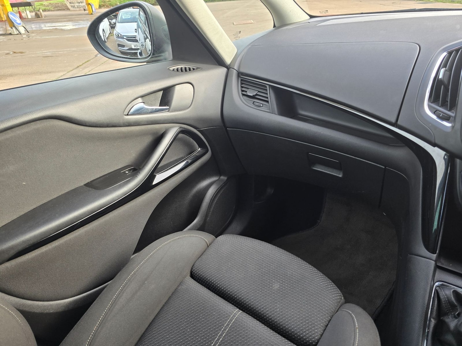 Used Vauxhall Zafira 2015 for sale - 76691652: Photo 13